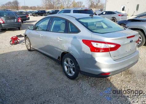 2013 Ford Focus Se z USA, uszkodzony, nr VIN 1FADP3F2XDL139389